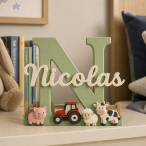 Inițială 3D personalizată cu nume, animale de fermă și tractor colorat